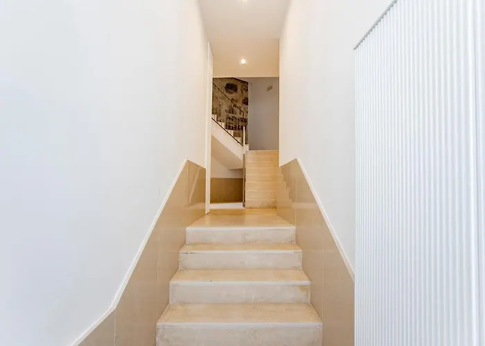 Downtown Wonder Flat W/ Ac By Lovelystay