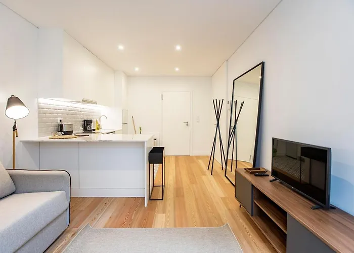 Downtown Wonder Flat W/ Ac By Lovelystay 포르투